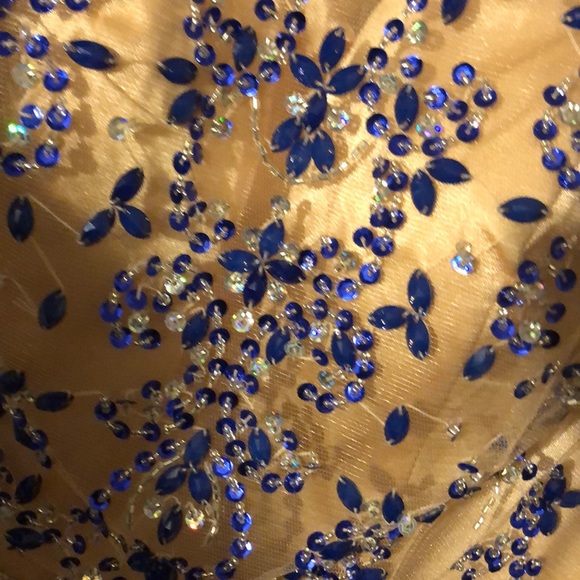 I have no use for it anymore. - Picture 5 of 8